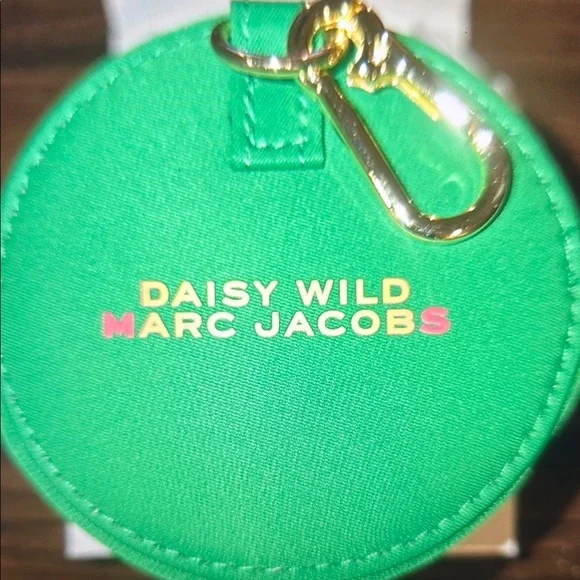 NWT Marc Jacobs Green Coin Purse New In Box - Picture 1 of 6